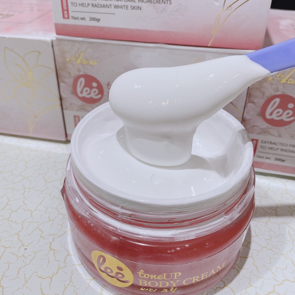 Kem kích trắng body Soo Lee - 200gr