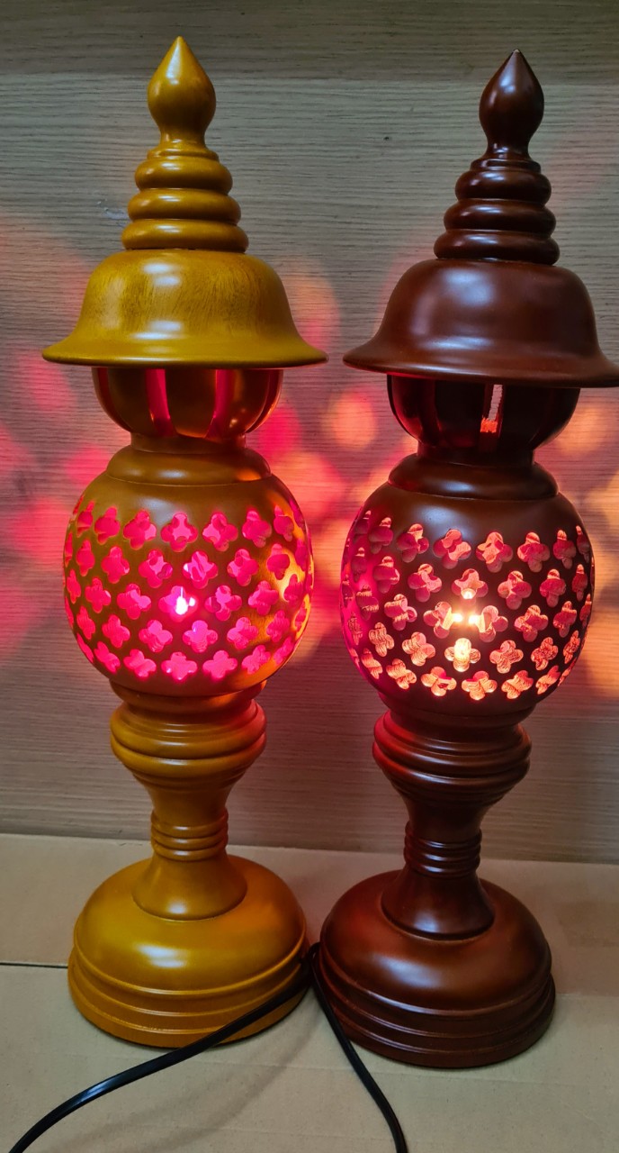 Đèn Thờ Gỗ Hương Nguyên Khối Phong Thủy Cao Cấp Size 48cm Trang Trí Phòng Thờ Nhà Bạn[Tặng kèm bóng đèn]