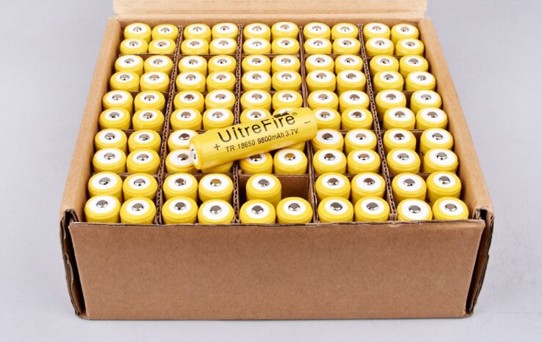 Pin 9900mah 18650 3.7v pin lithium sạc dự phòng /đèn pin /quạt / va-pe... chất lượng siêu tốt