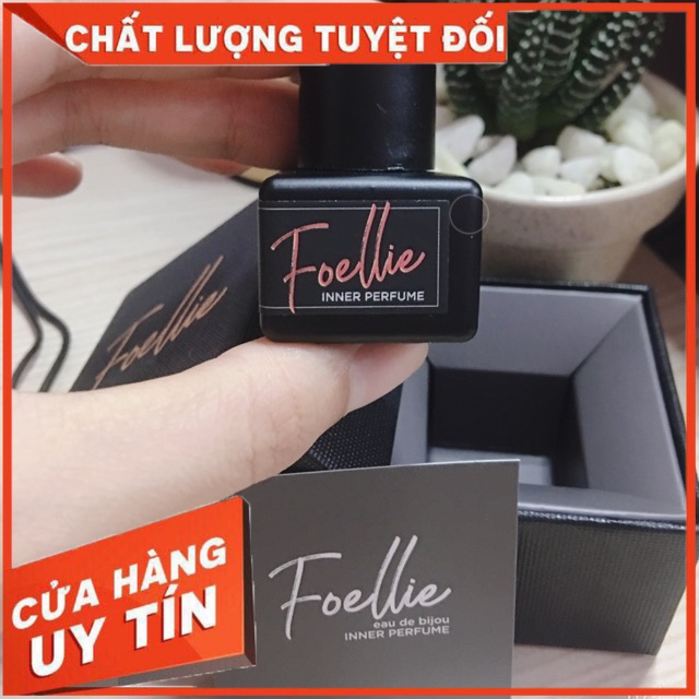 Nước hoa vùngkín vuông đen dạng chấm , hương thơm ngọt ngào , quyến rũ