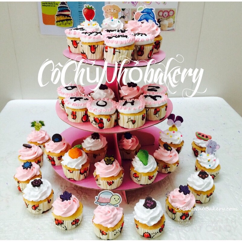 Kệ bánh cupcake 3 tầng trang trí sinh nhật
