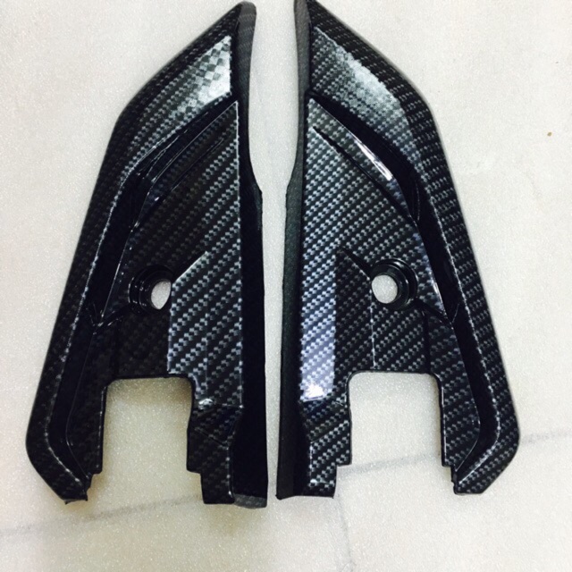 ỐP GÁC CHÂN CARBON CHO XE SH 2017-2019