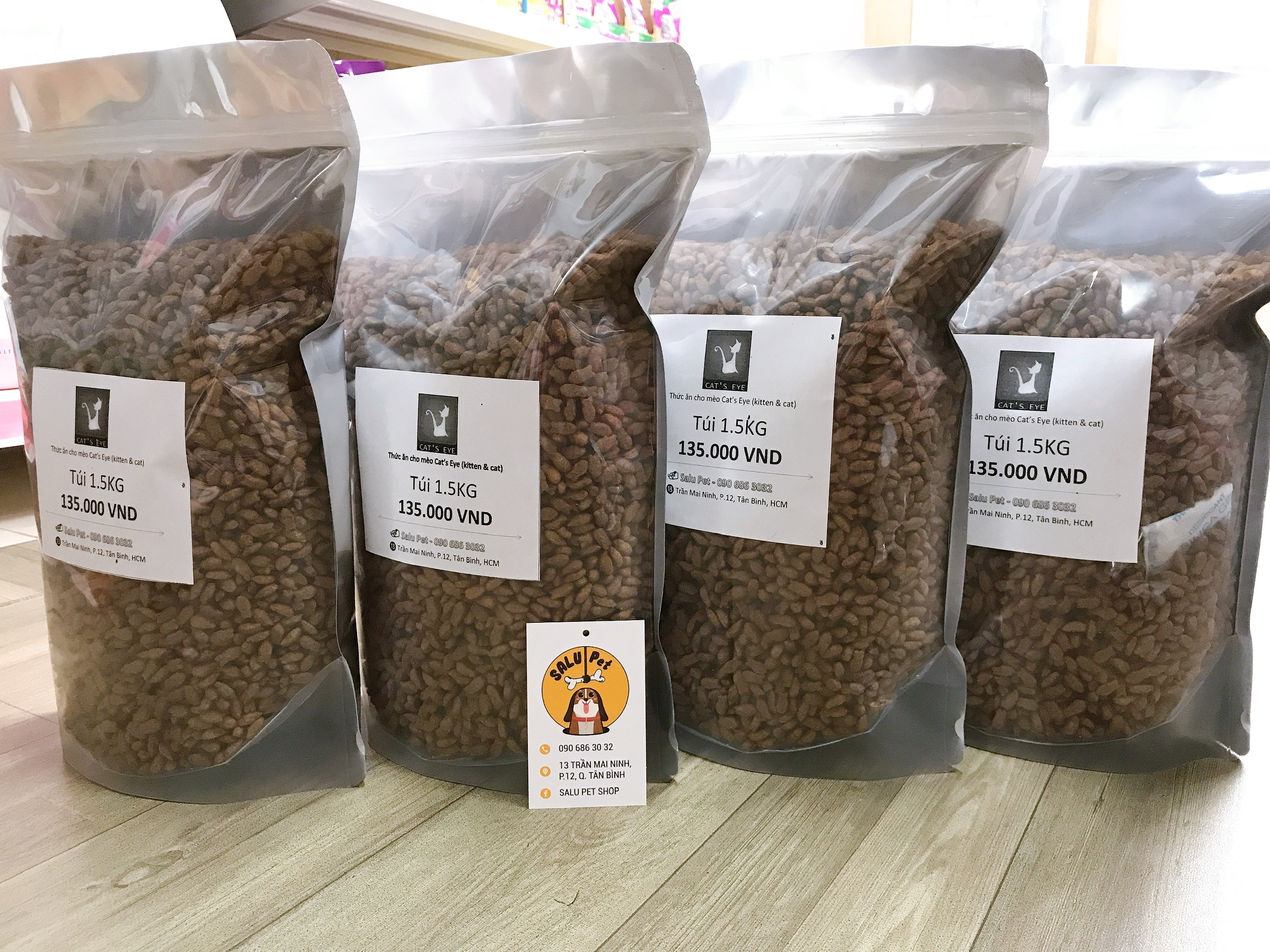 Thức ăn hạt mèo Catseye túi 1.5kg (Cat's Eye)