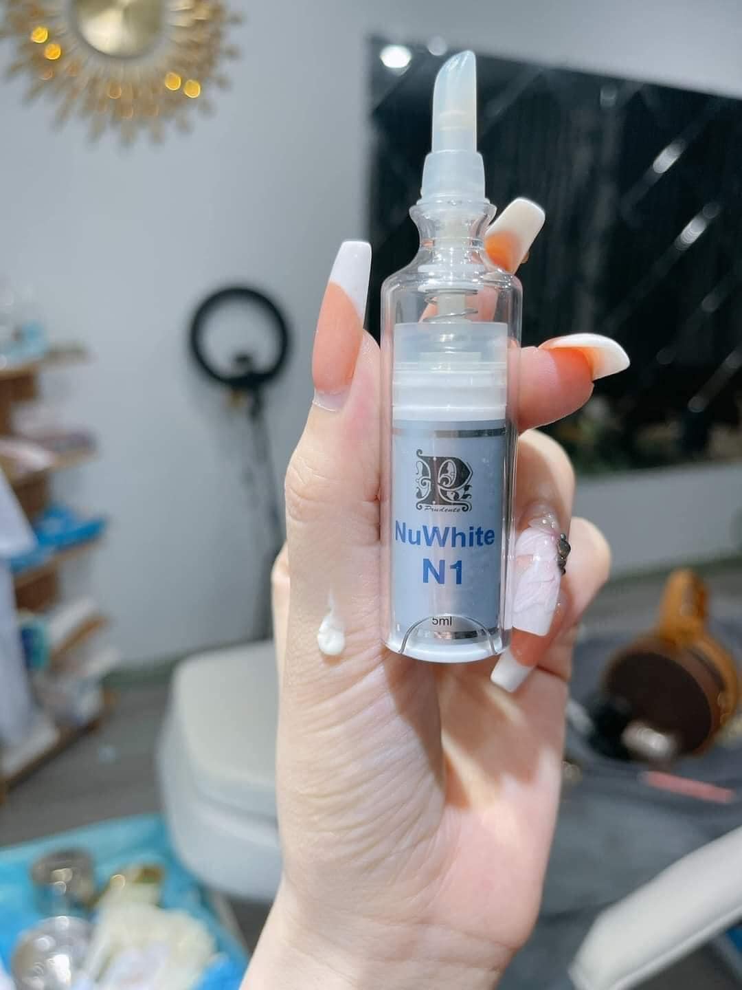 Kem Làm Hồng Nhũ Hoa Nuwhite