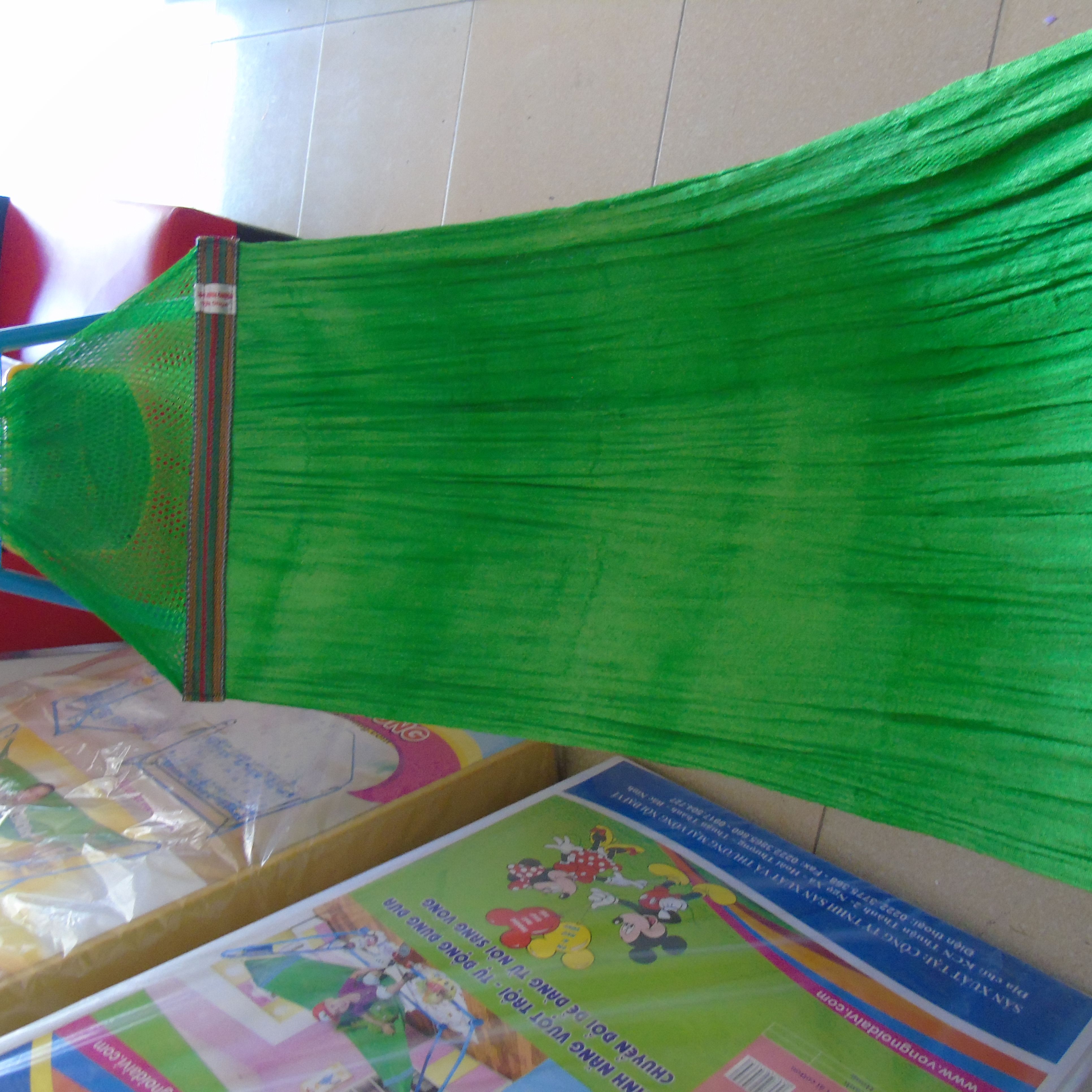 Võng cho bé (sản phẩm có khung+võng) chưa có máy đưa