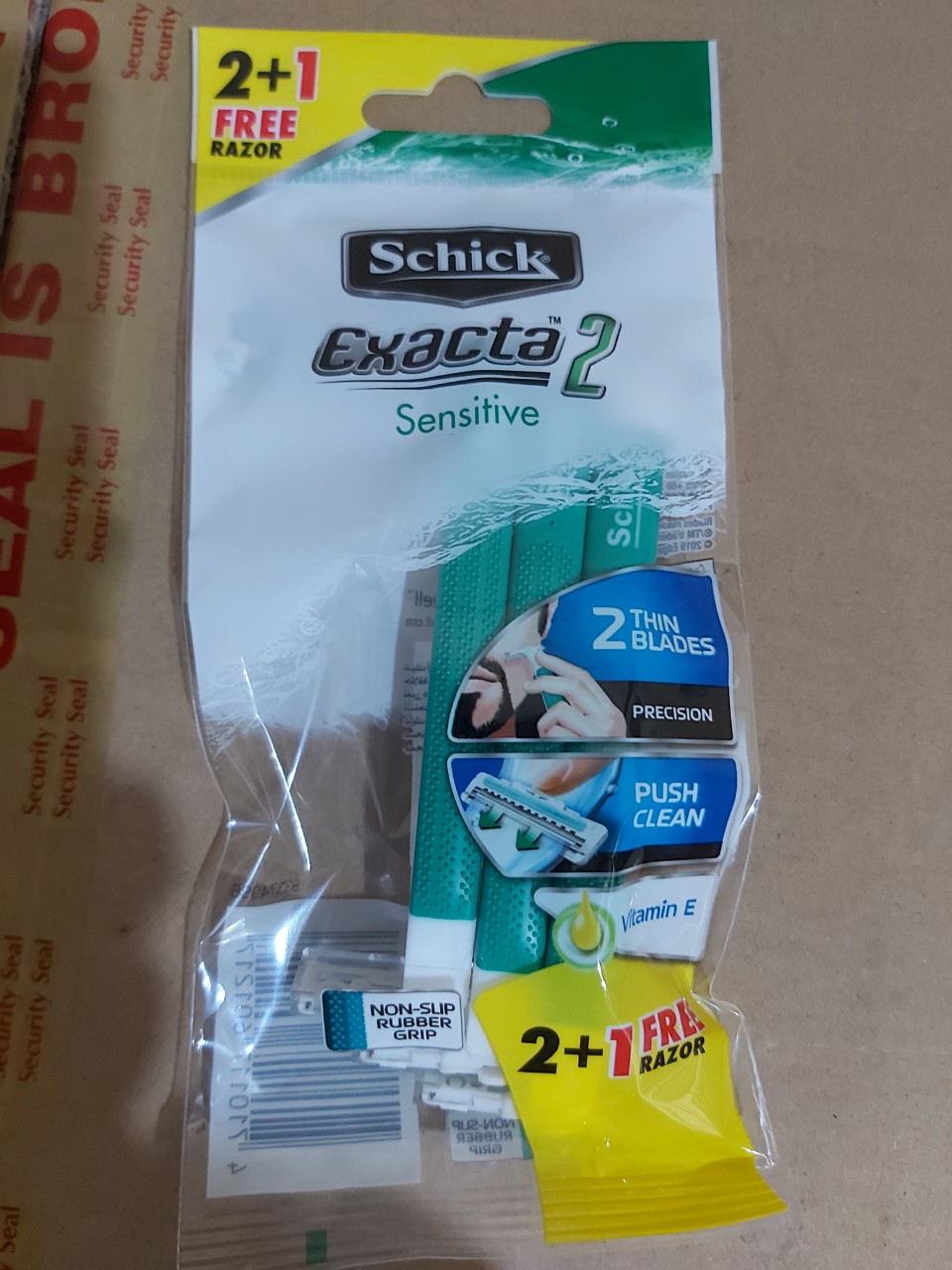 SCHICK Dao Cạo Dùng Một Lần (Vàng, Xanh Biển, Xanh Lá)