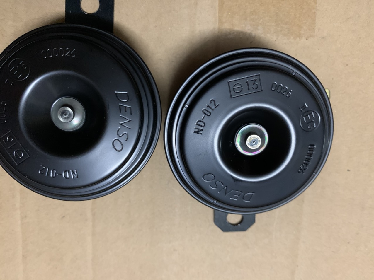 Cặp Kèn Dĩa Denso - 12V