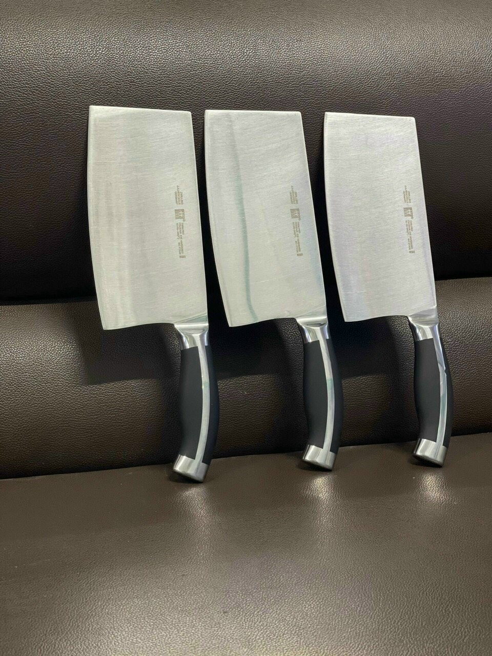 BÁO GIÁ Dao Làm Bếp Đức | Shopee Lazada Sendo Tiki mới nhất 60 Dao zwilling đức chặt xương làm nguyên khối - Thép Đức cao cấp không gỉ - đặc biệt giúp bạn dễ dàng chặt, cắt các loại thịt và xương gia cầm - hàng Bãi