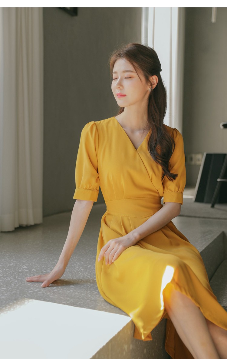 [HCM]ĐẦM CỔ V CHIT EO