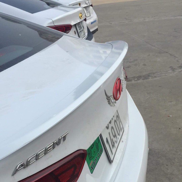 Đuôi Gió Accent 2018-2020- 2021 Loại Liền Cốp