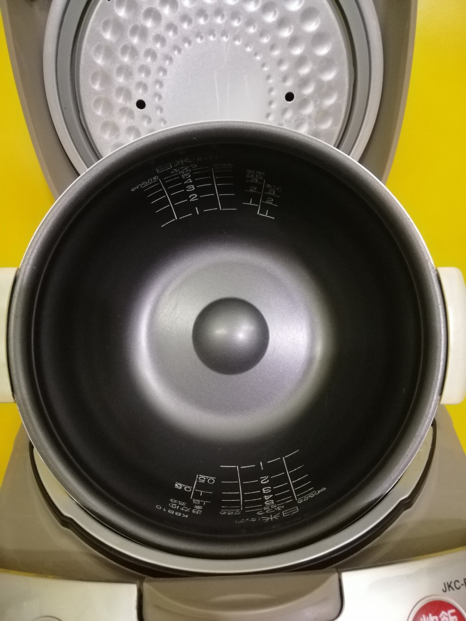 Nồi cơm nội địa Nhật cao tần (IH) Tiger JKC-10E2 (1.0L) (05624)