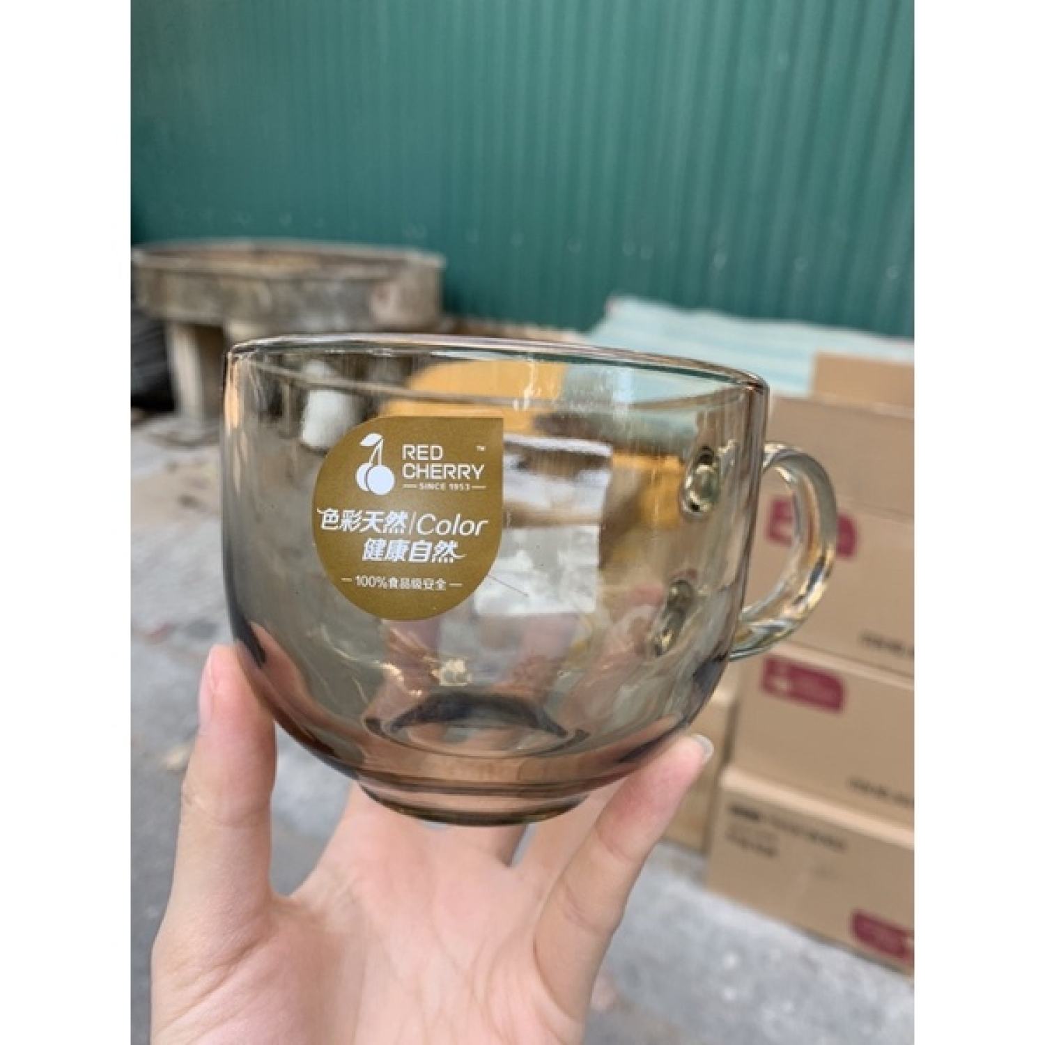 Cốc Thuỷ Tinh Màu Hổ Phách Có Tay Cầm