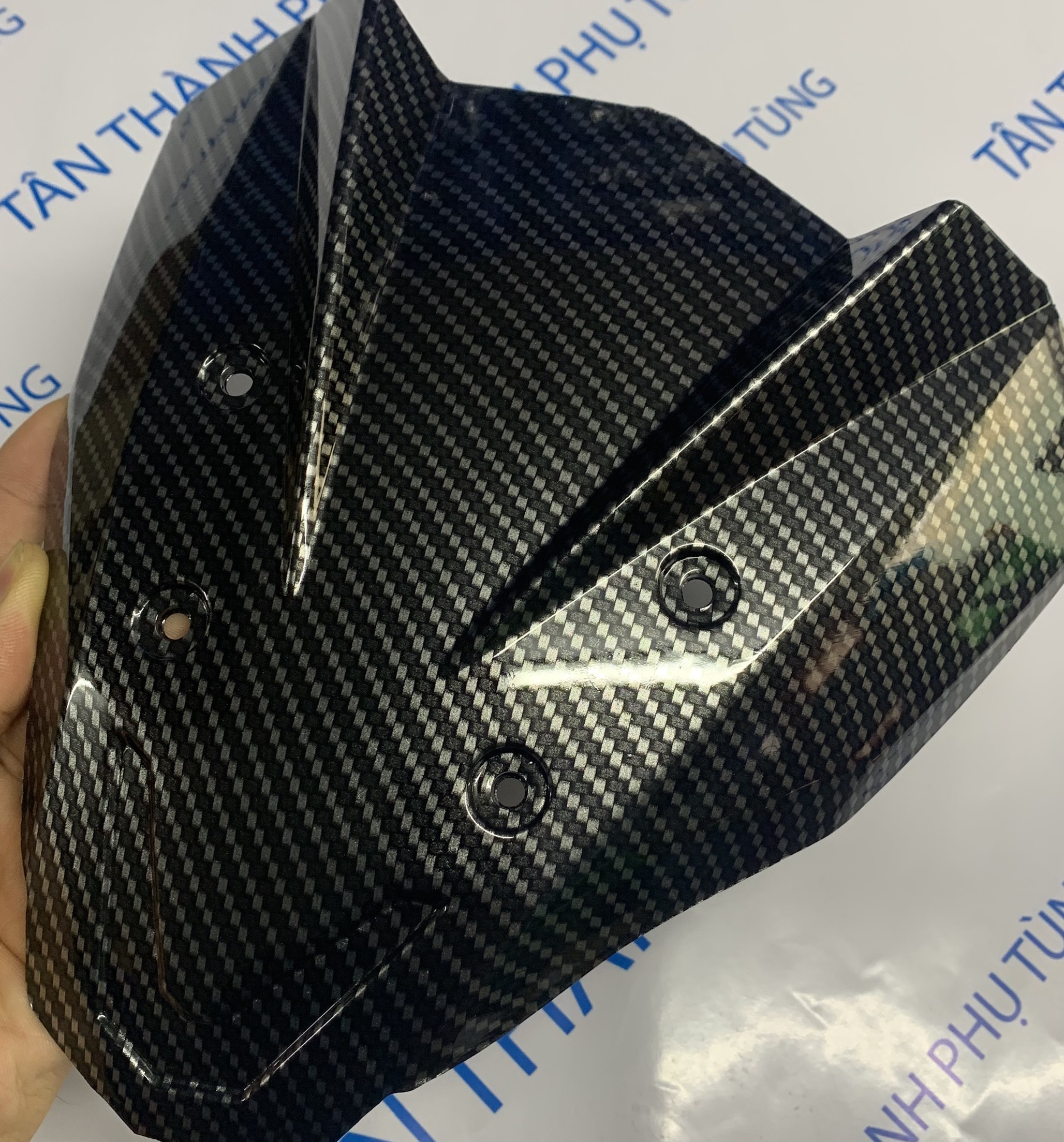 Mão Winner X Carbon kiểu sừng