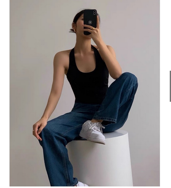 Áo crop cổ yếm trendy