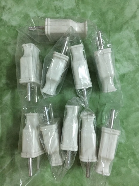 Phích Cắm Điện Giá Rẻ.