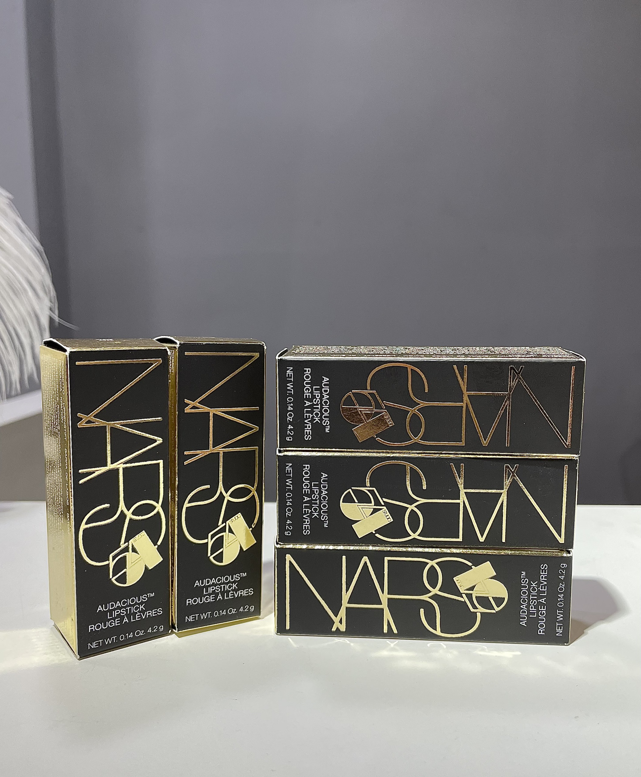 [NARS] Son thỏi màu cam đất, chất satin Jane - Phiên bản giới hạn Noel