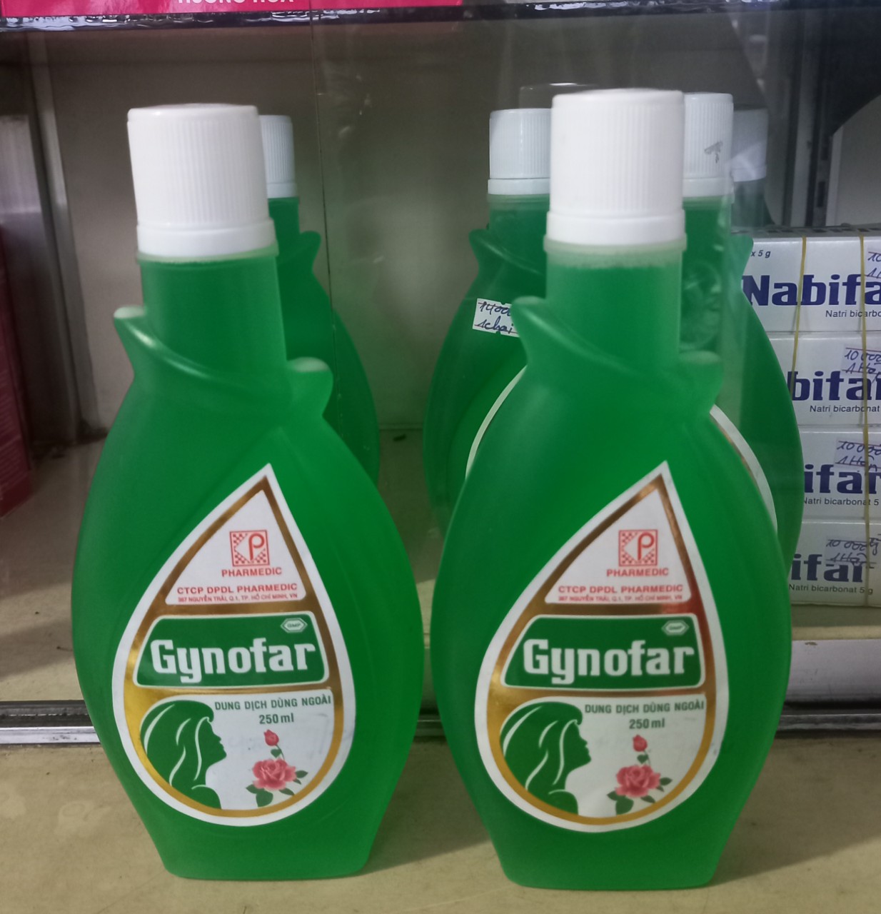 NƯỚC RỬA VỆ SINH  GYNOFAR 1 CHAI 250mi