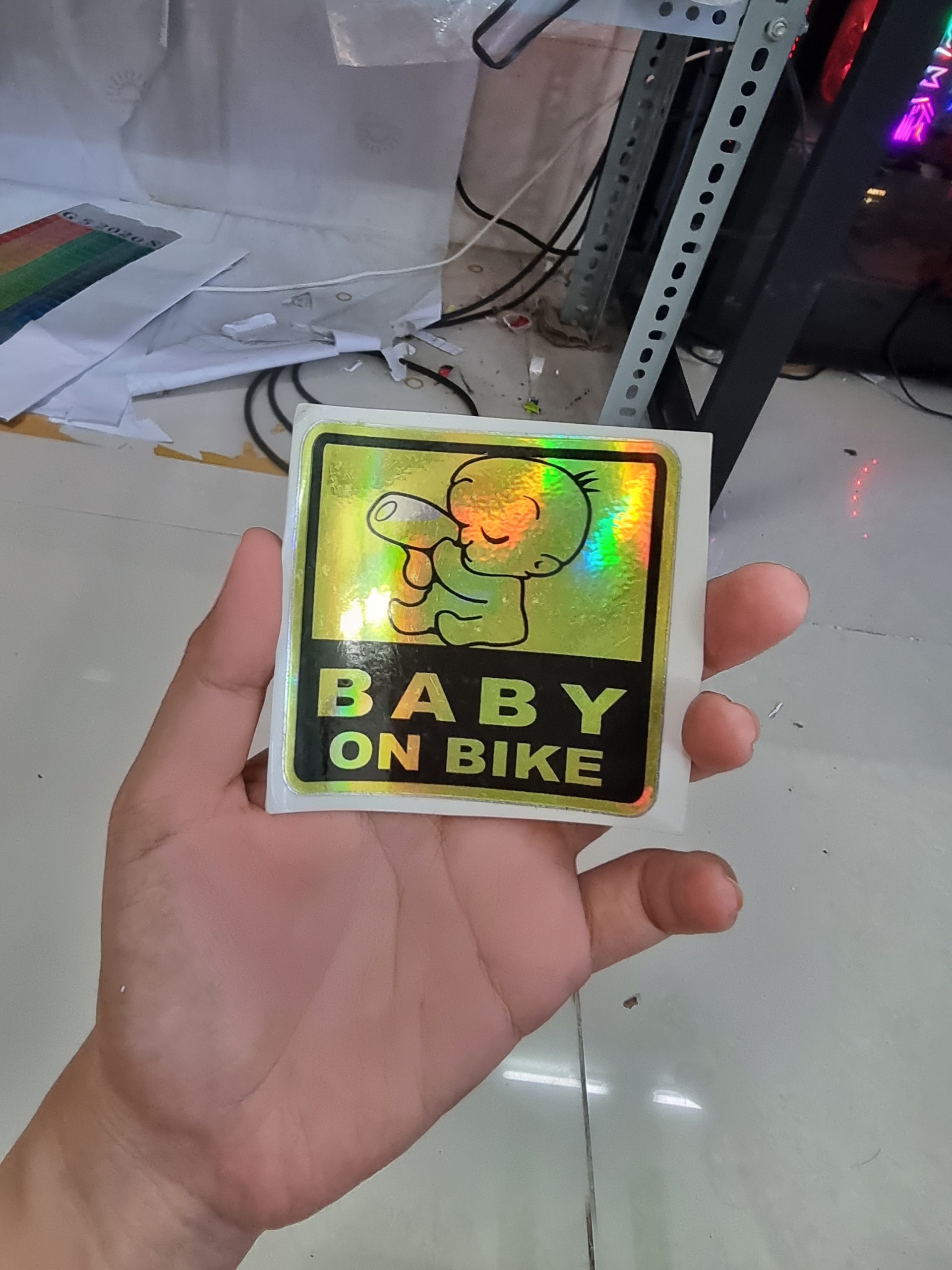 Logo cảnh báo 7 màu