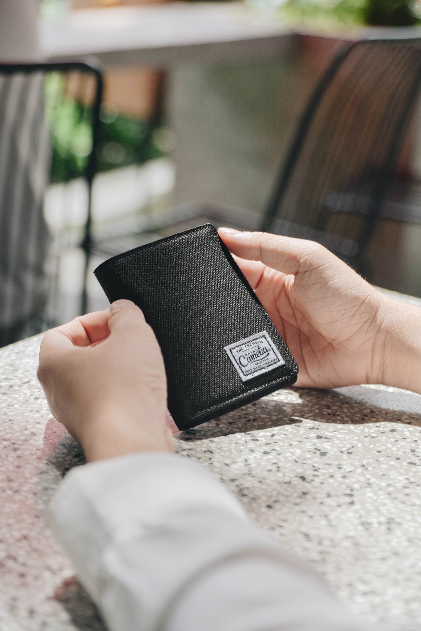 Ví CAMELIA BRAND® Classic XL Wallet Đứng