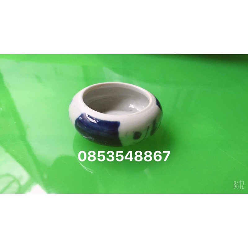 Chén Đựng Sâu Cho Chim Chích Choè