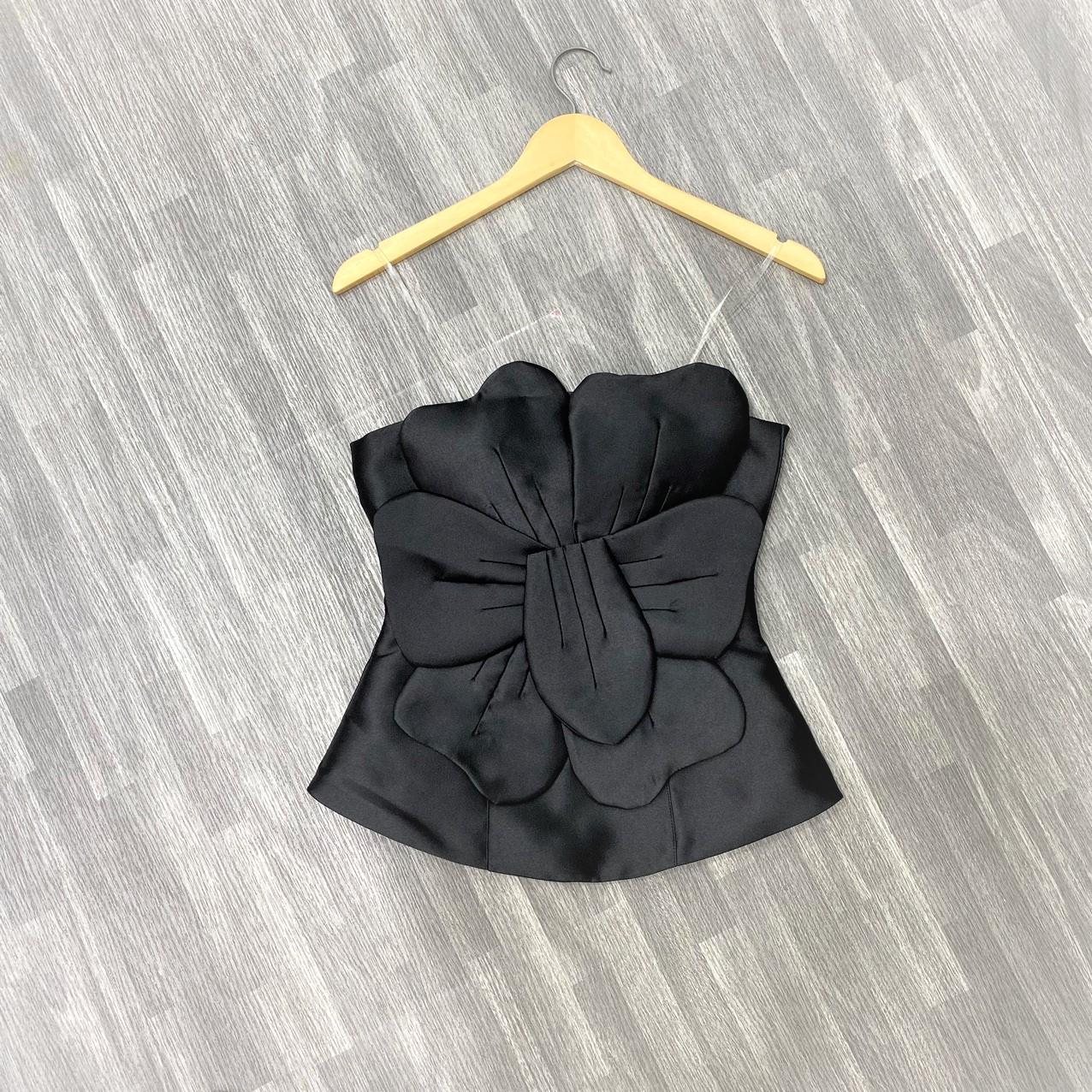 ÁO PEPLUM ĐÍNH CÁCH HOA MAI