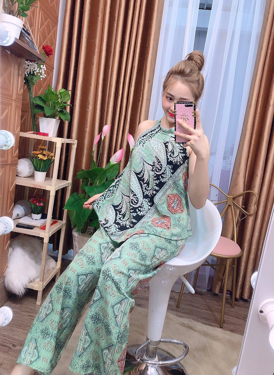 Set bộ thổ cẩm nữ áo cổ yếm +quần dài ống suông cực đẹp #setbothocamcoyem
