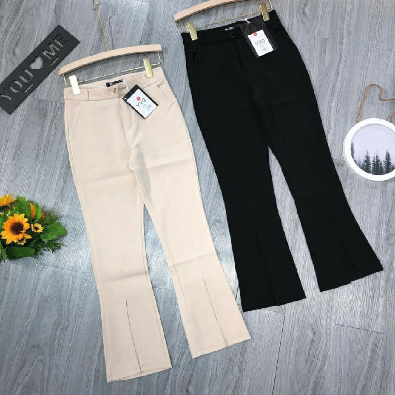 Quần Ống Loe Xẻ Trước