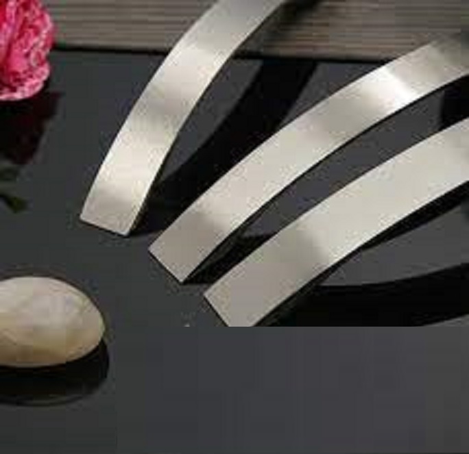 Tay nắm cánh tủ  C