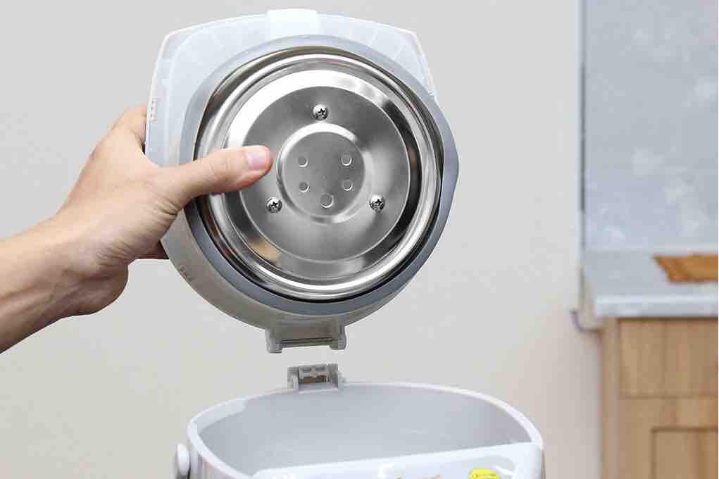 Bình thủy điện Comet CM 3217