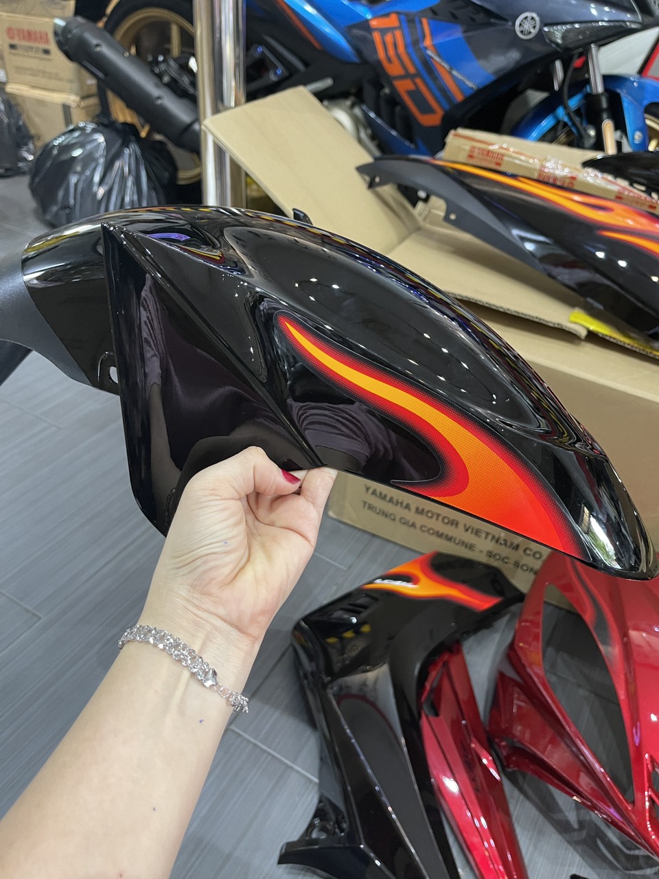 Dàn áo Exciter 2009 tem lửa đỏ đen full 17 món