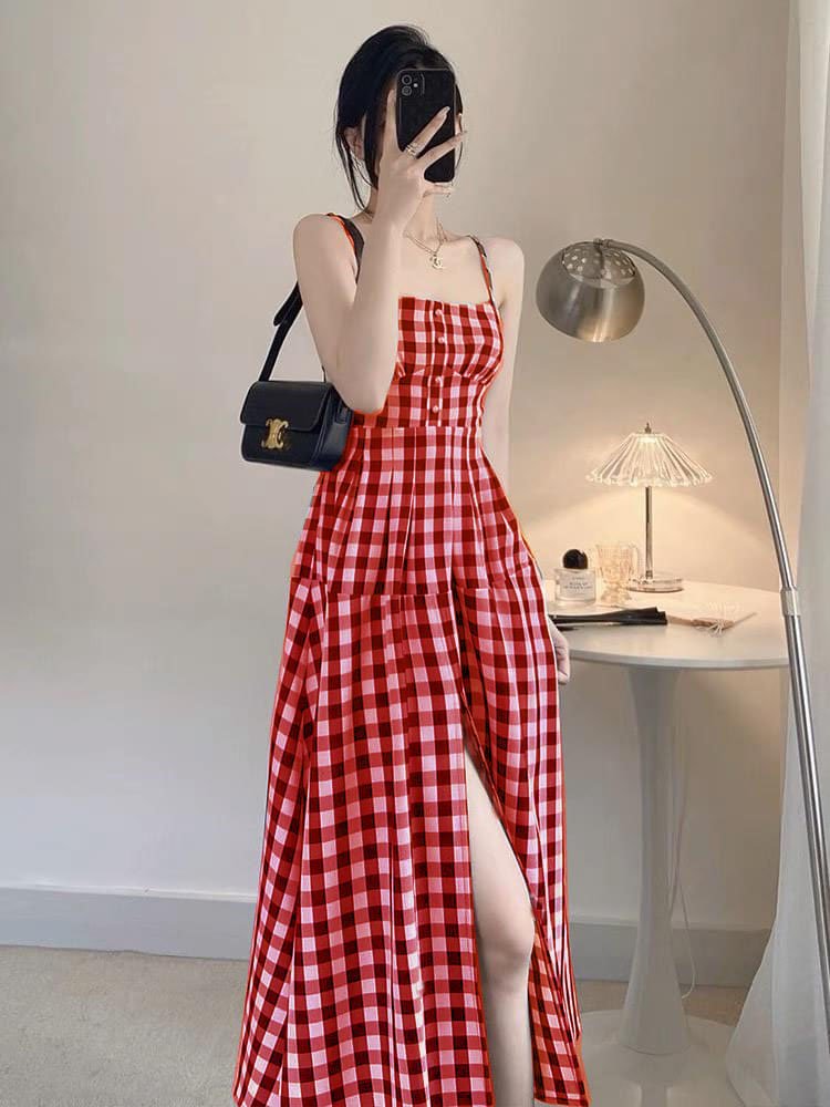Đầm maxy 2 dây sọc caro xẻ trước siêu xinh