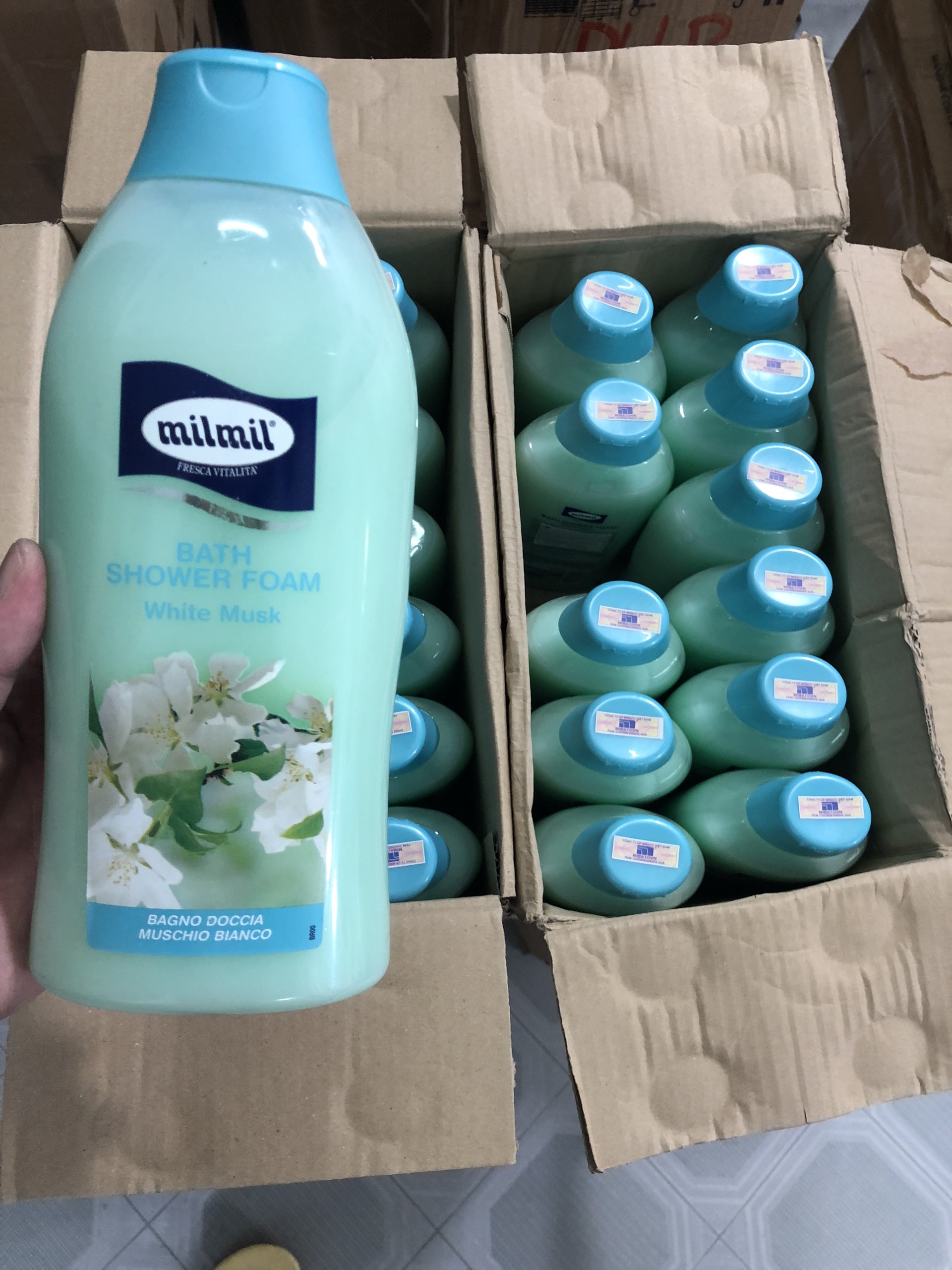 Sữa tắm xạ hương trắng 750ml