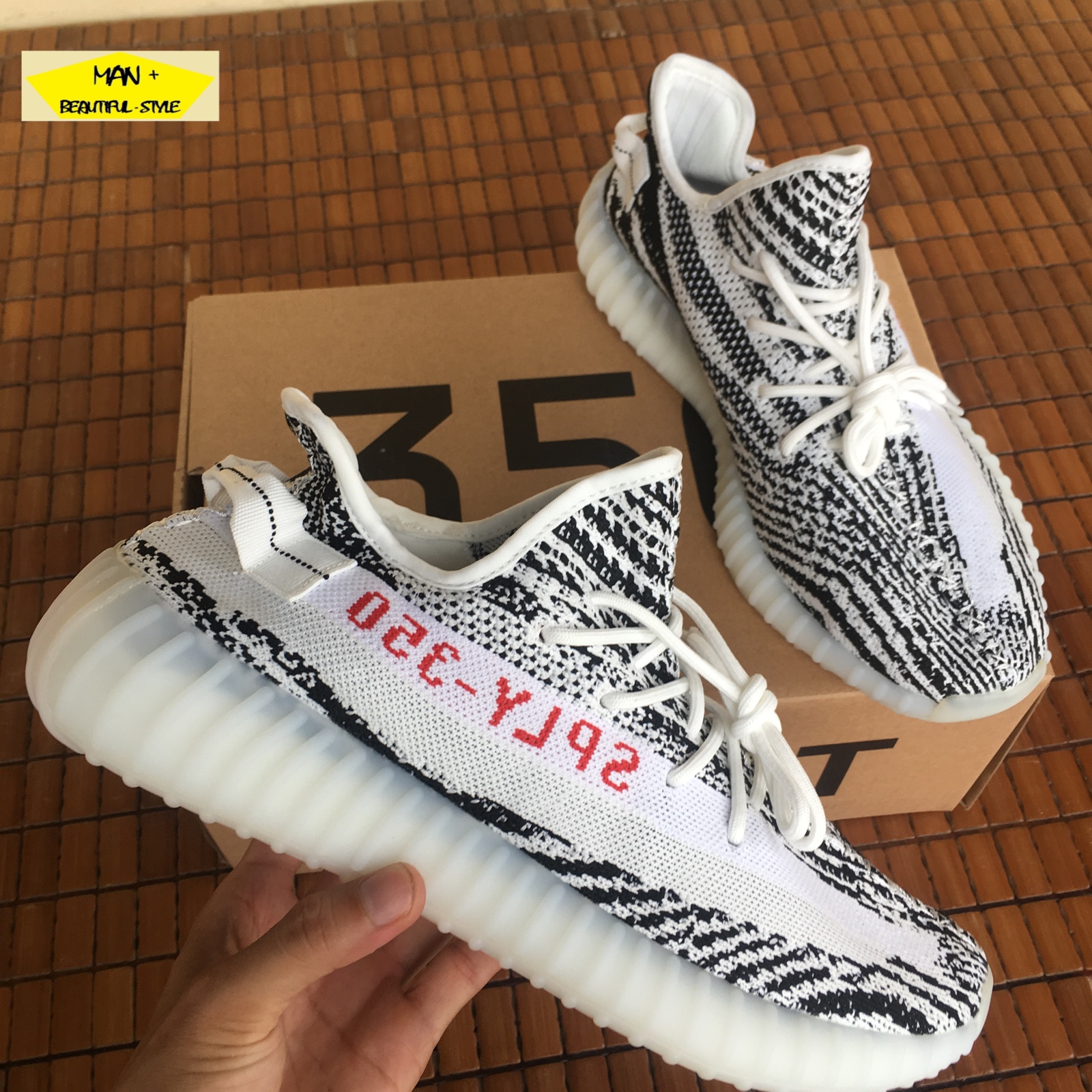 (SALE LỚN + QUÀ TẶNG ĐI KÈM) Giày thể thao sneaker YEEZY BOOST 350 V2 zebra ngựa vằn