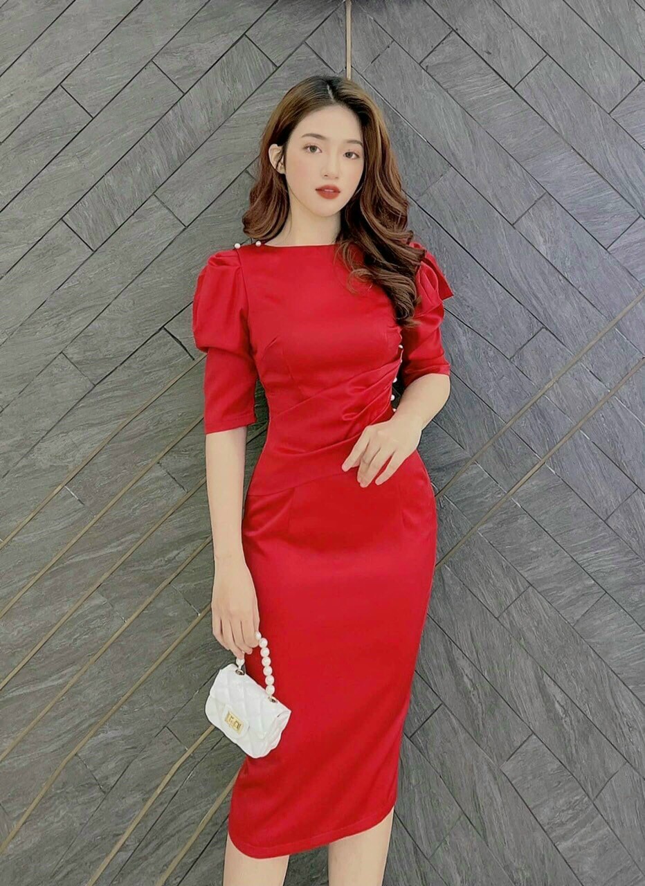 Đầm body tay ngắn cổ thuyền ôn dáng