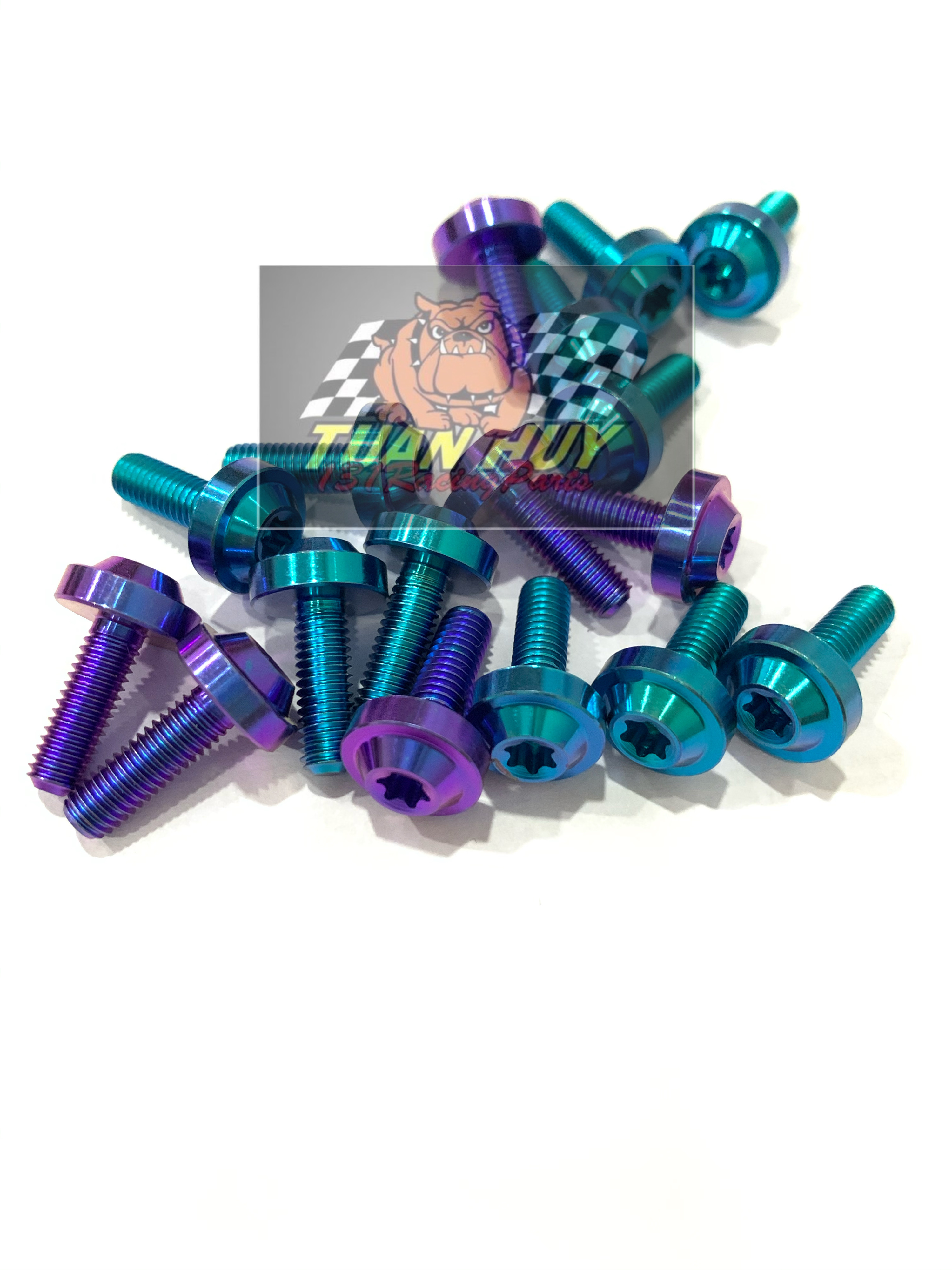 1 con ốc 5li15 dù nhỏ chất liệu Titan Gr5 gắn ốp đồng hồ Winner WinnerX Sonic