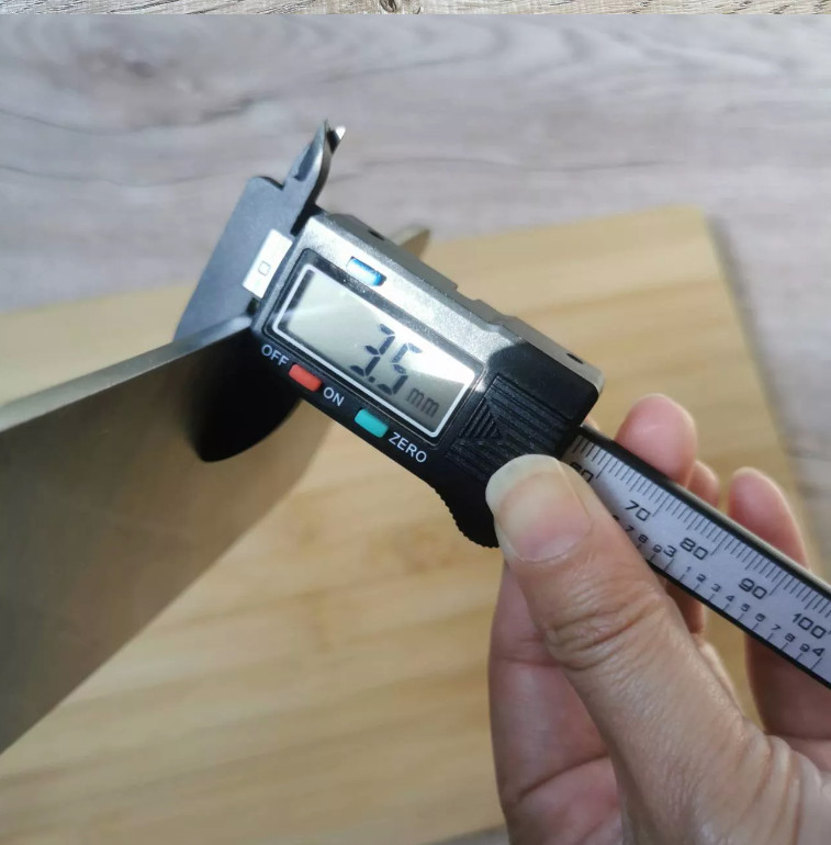 Dao chặt xương cán gỗ Rhino 796 Thái Lan
