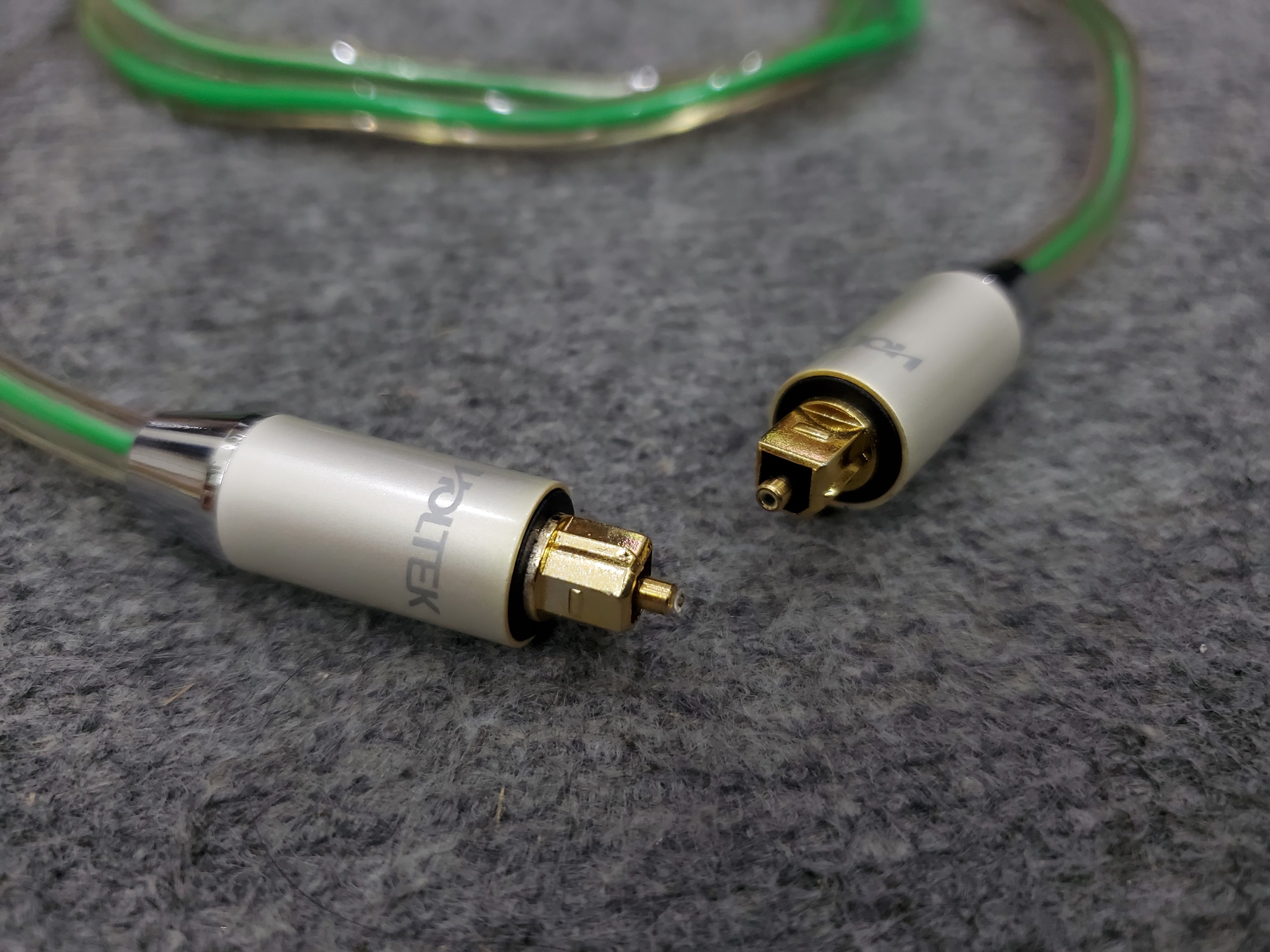 Dây Cáp Quang (Optical) Holtek Mỹ 1.5m