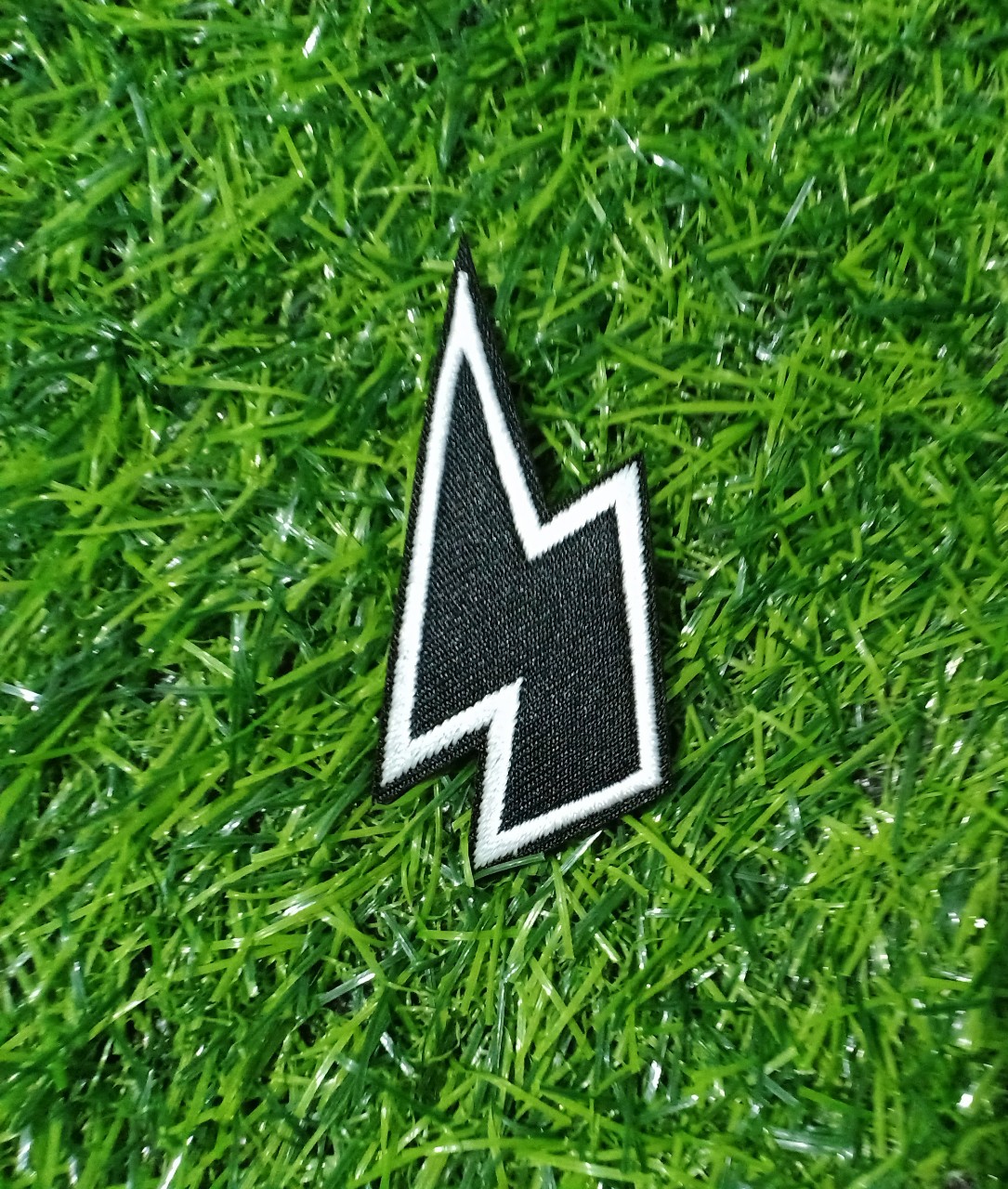 Set 5 Sticker Thêu Ủi Đen Trắng Huy Hiệu Cao Cấp Dùng Trong A R M Y MS74856