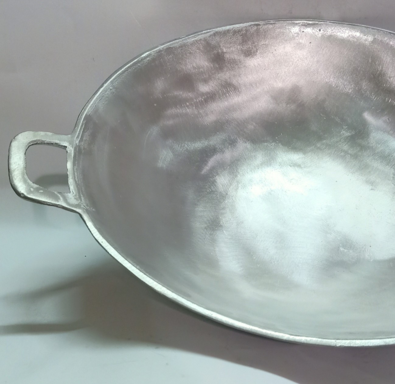 Chảo gang đúc đã được mài bóng 47 CM (loại đá y sâu)