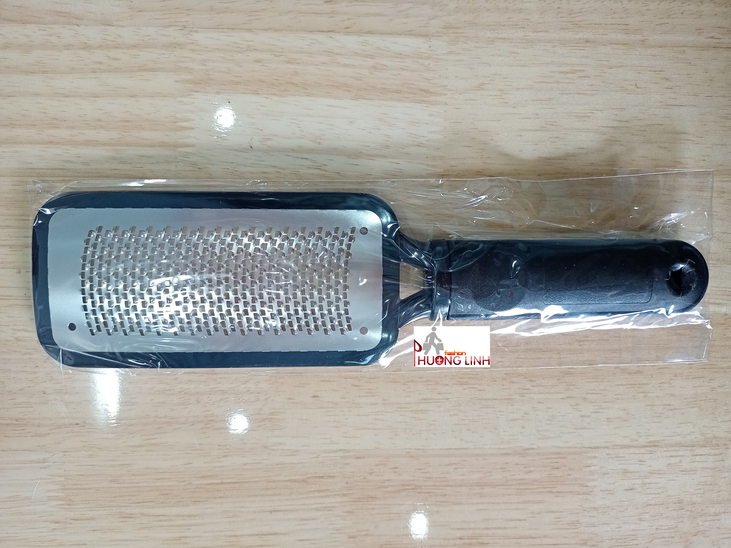 Dụng cụ chà gót chân bằng inox