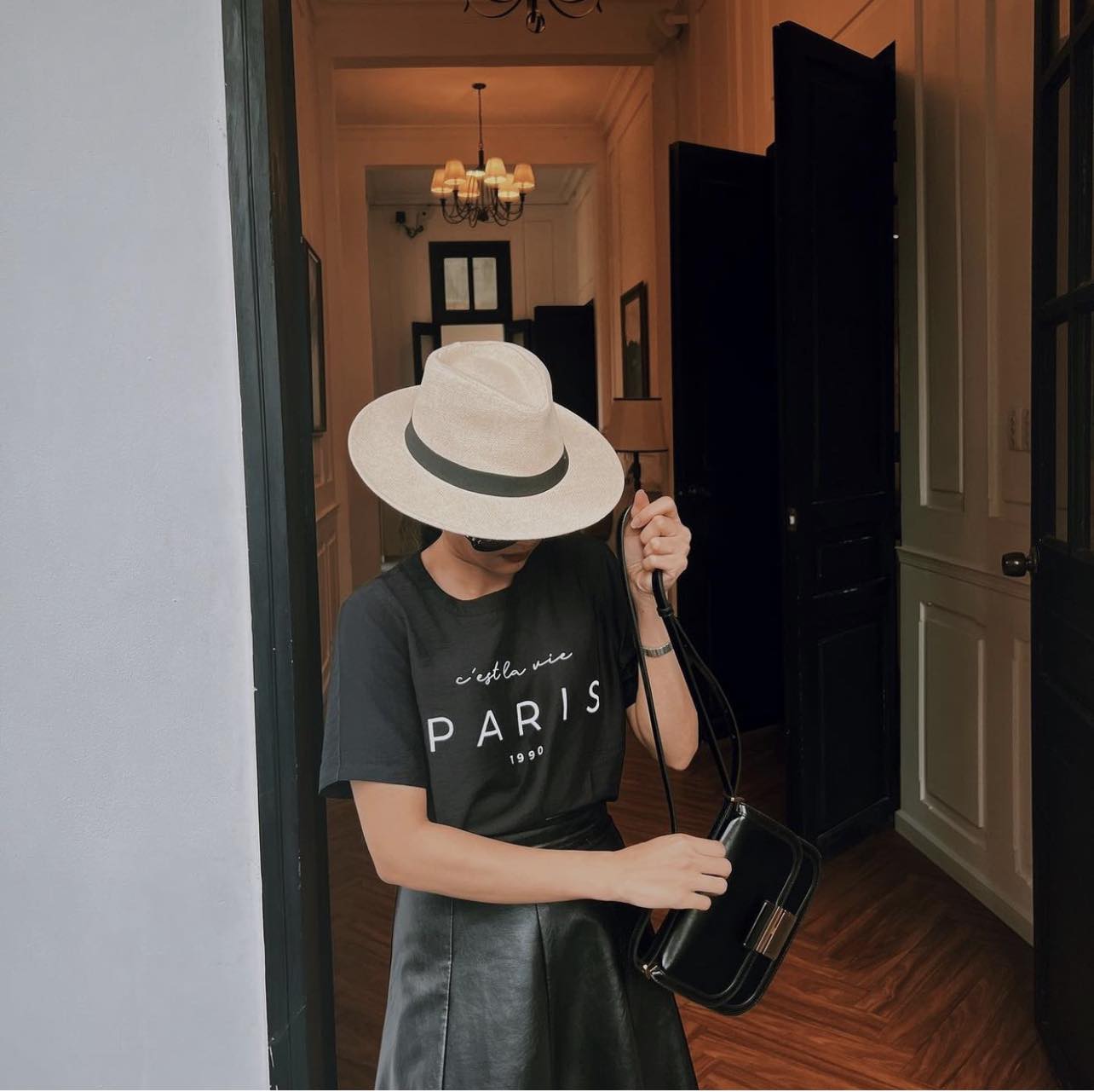 COCOSIN - Áo Lụa Đen Paris