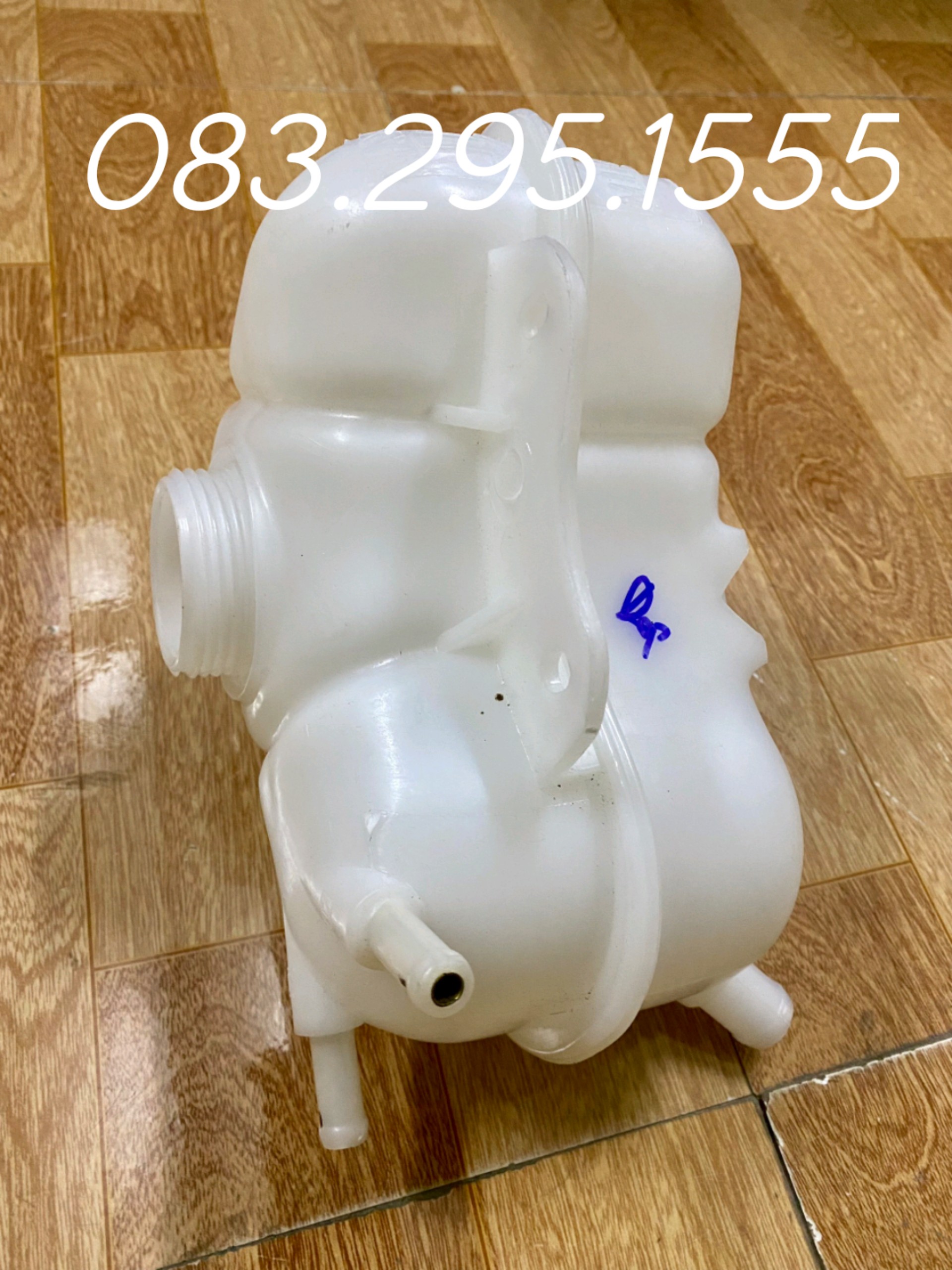 bình nước phụ Lanos , xịn