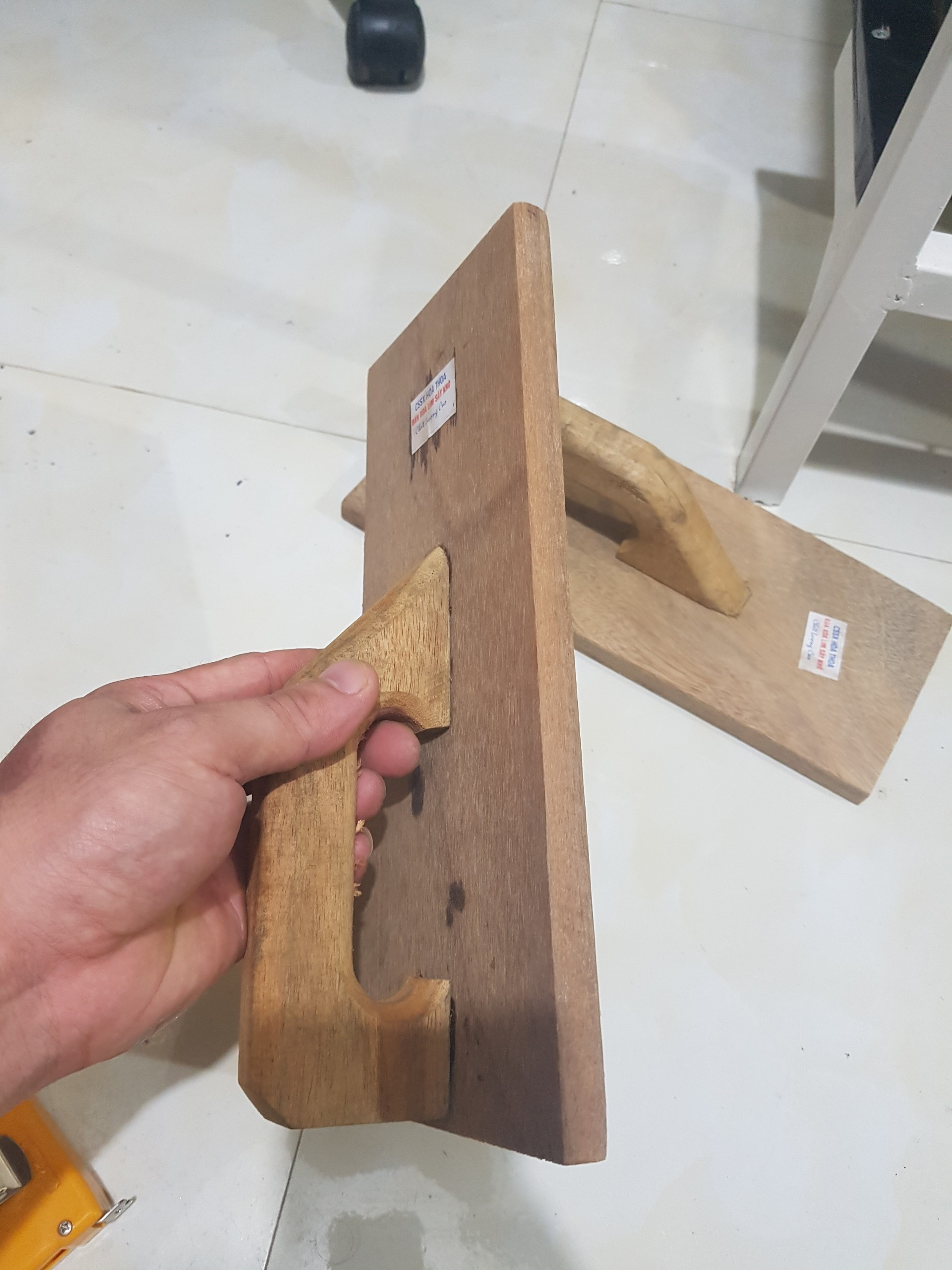 Bàn xoa gỗ LIM
