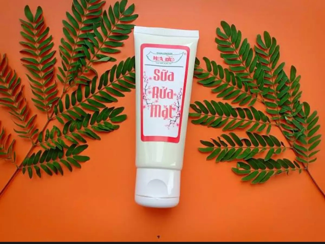 [HCM]Sữa Rửa Mặt Trà Xanh Hoa Đào