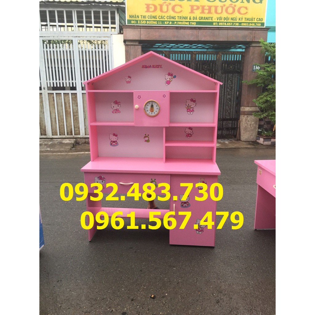 Bàn học sinh nhựa rộng 1m2 có mái nhà