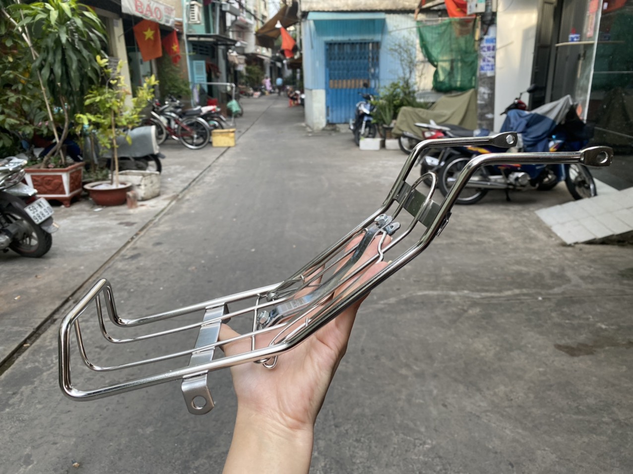 BAGA GIỮA XE CUB MỚI ( CUB TÂY Á )