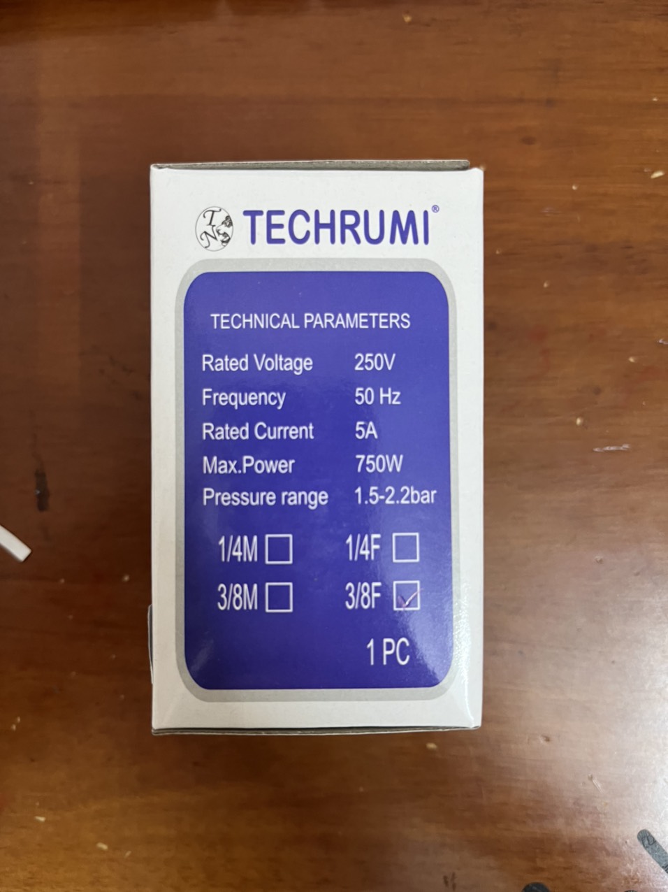Rơ Le Máy Bơm Tăng Áp Hiệu Techrumi ( Ren trong 17mm )