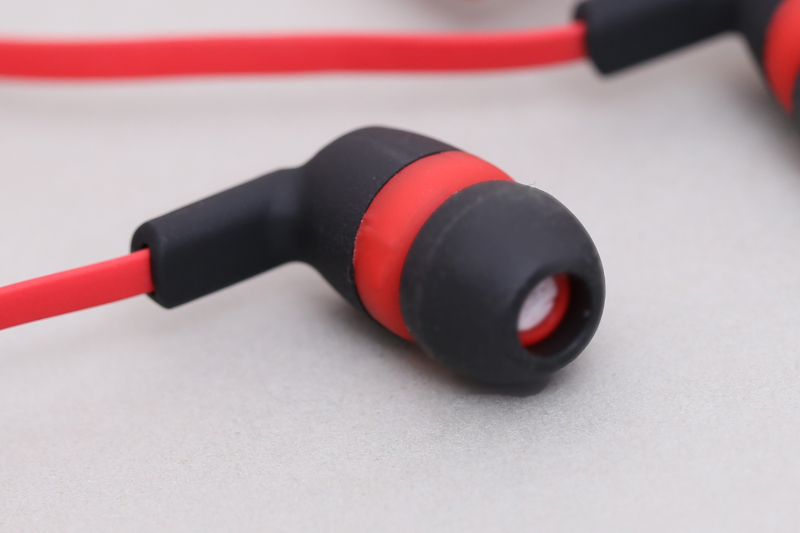 Tai nghe nhét trong Kanen IP-218 đen đỏ