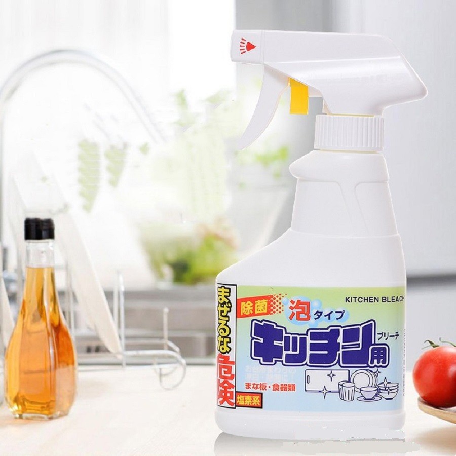 Xịt tẩy rửa nhà bếp Rocket Nhật 300ml