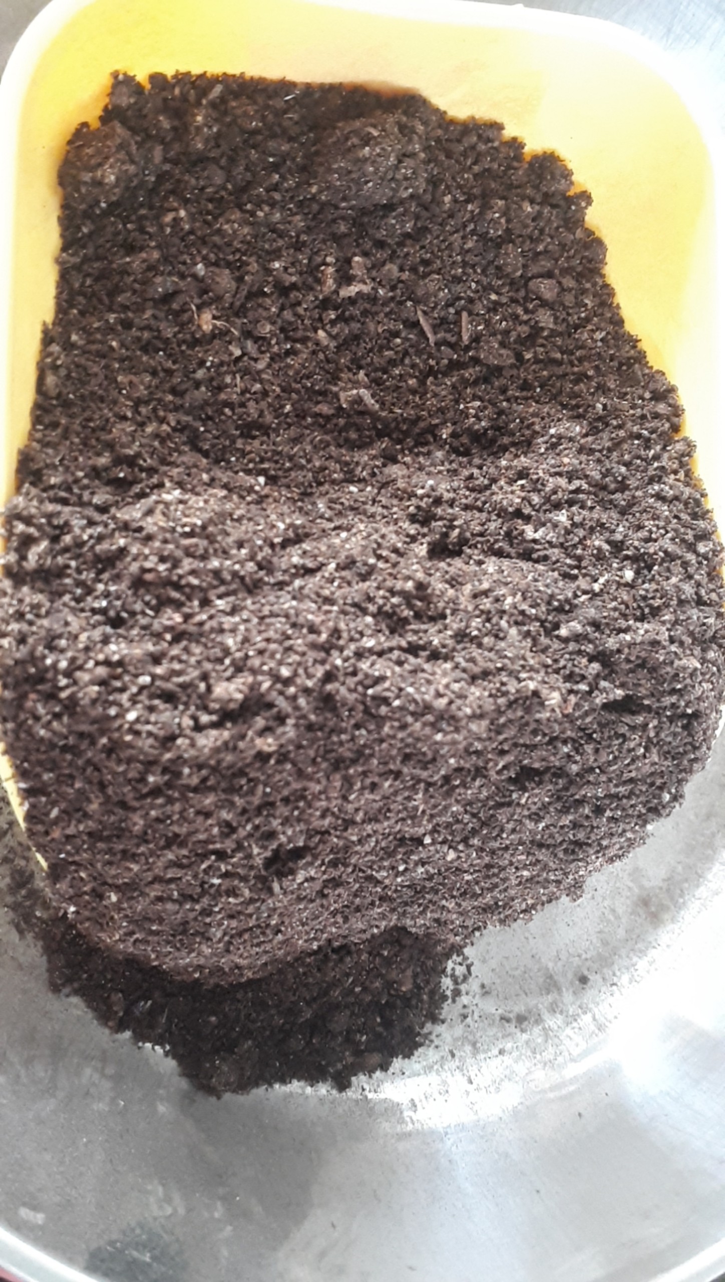 Phân gà đã qua xử lý, hoai mục, không mùi (4 kg)